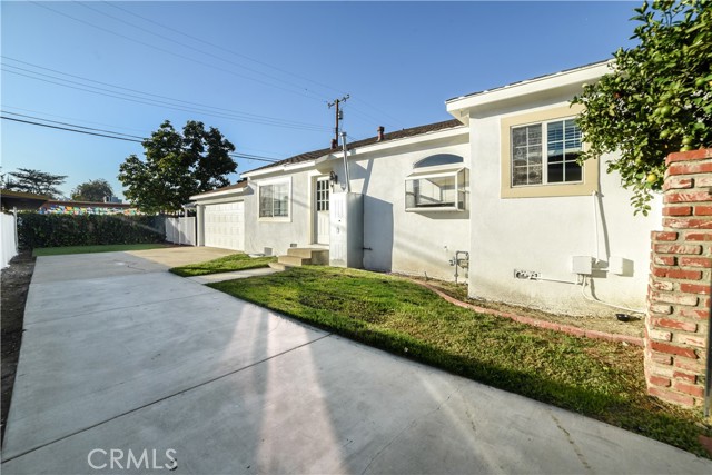 Front driveway to garage
