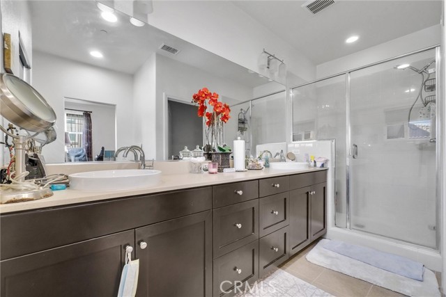 Detail Gallery Image 9 of 14 For 329 N Fenimore, Azusa,  CA 91702 - 3 Beds | 2/1 Baths