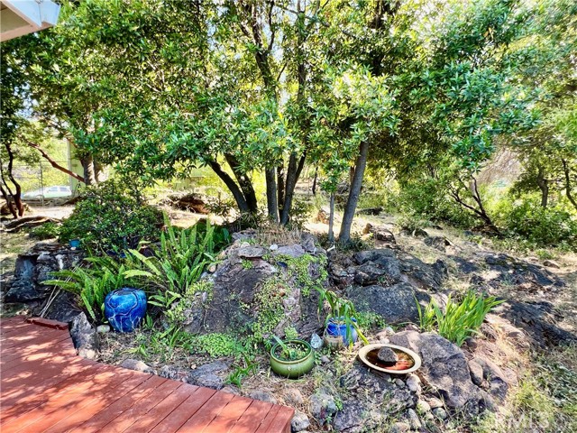 10431 Edgewater Drive, Kelseyville CA: https://media.crmls.org/medias/2245235b-c350-4b6f-bff1-1637d40b4583.jpg