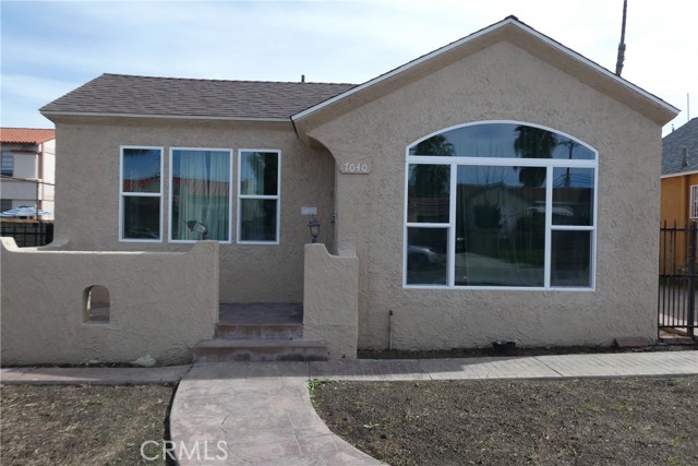 Detail Gallery Image 4 of 33 For 7040 Arlington, Los Angeles,  CA 90043 - 3 Beds | 2 Baths