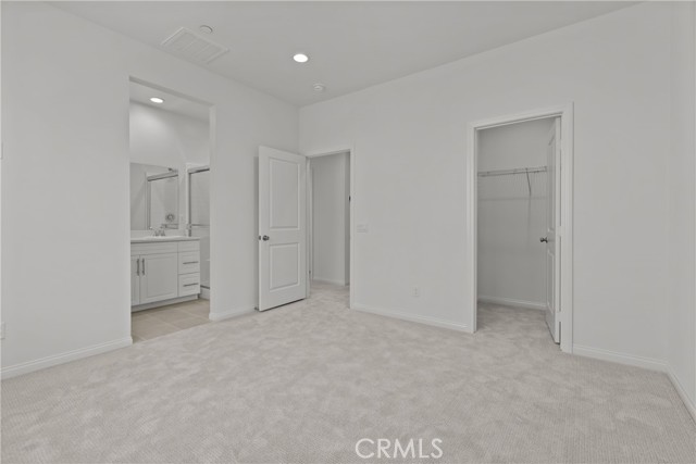 1661 W Broadway Lane, Anaheim CA: https://media.crmls.org/medias/224644b3-b7e3-4e81-9617-1b2832fa53af.jpg