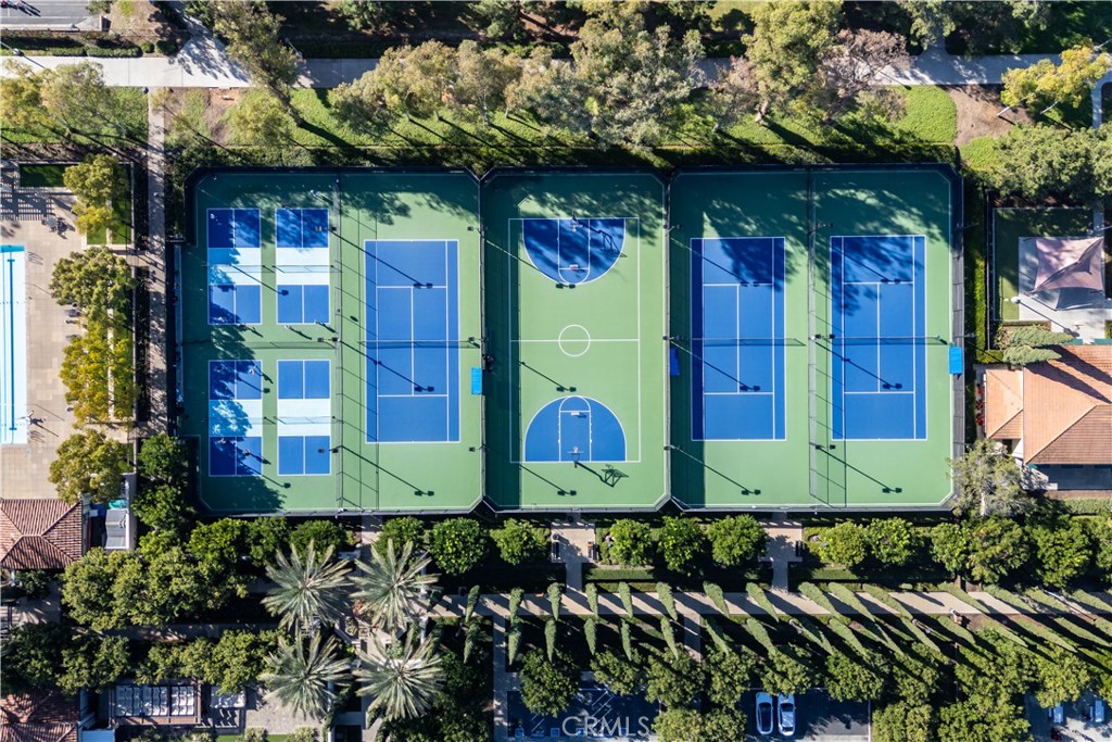 https://media.crmls.org/medias/22464cc3-c893-4998-8fcd-76d7bbfc32f7.jpg?preset=X-Large