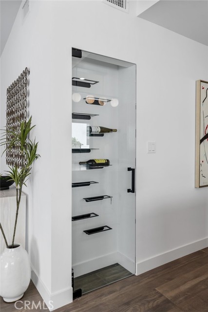 Wine closet