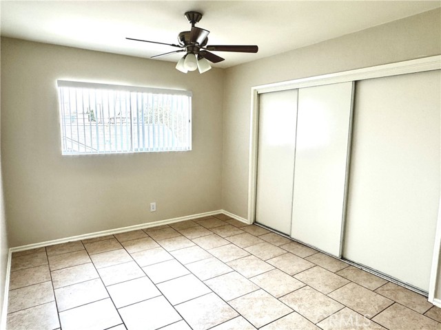 912 Gladys Avenue, Long Beach CA: https://media.crmls.org/medias/2247f4ae-6fc1-4ba2-9a50-9cdbb8189aa7.jpg