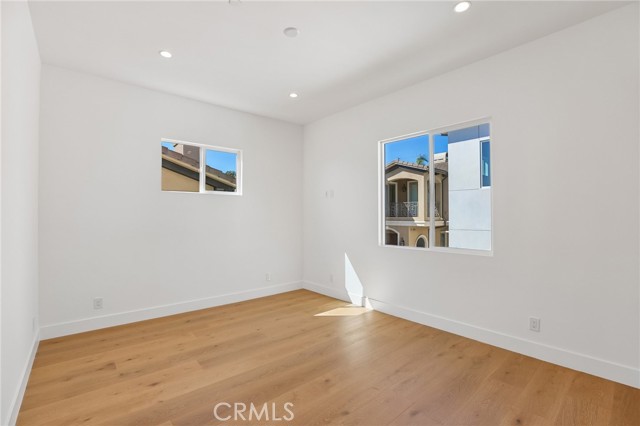 2019 Huntington Lane, A photo 39