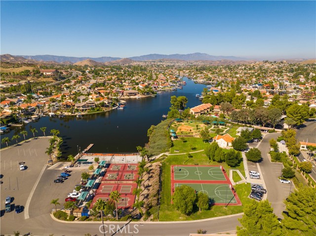 Detail Gallery Image 17 of 21 For 21951 Stawberry Ln, Canyon Lake,  CA 92587 - – Beds | – Baths