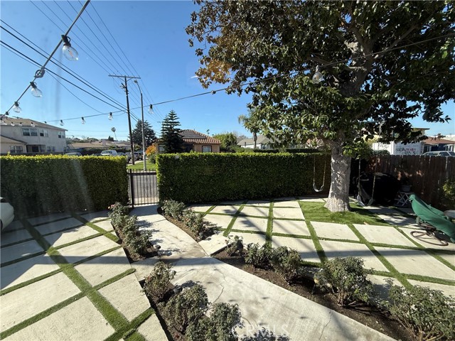 Detail Gallery Image 3 of 56 For 1978 S Holt Ave, Los Angeles,  CA 90034 - 3 Beds | 2 Baths