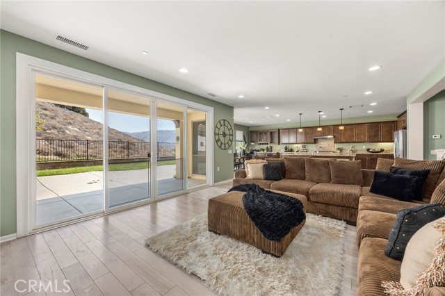 11362 Hutton Road, Corona CA: https://media.crmls.org/medias/224c348d-d152-4b56-aad1-623d23306fb8.jpg