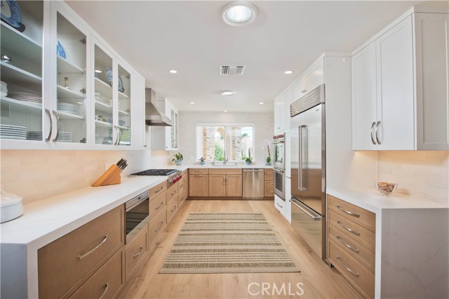 17068 Countess Place, Encino CA: https://media.crmls.org/medias/224cd140-a1b1-41b0-af2f-8ac82d159680.jpg
