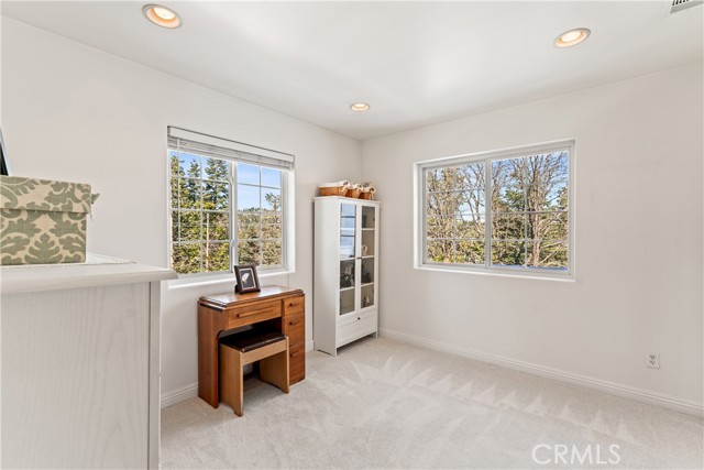 Detail Gallery Image 36 of 72 For 197 Massive Rd, Lake Arrowhead,  CA 92317 - 4 Beds | 3/1 Baths