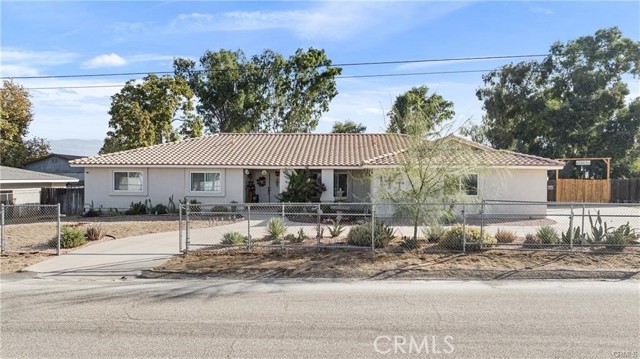 19850 Eucalyptus Avenue, Nuevo CA: https://media.crmls.org/medias/224e048a-b2f6-4b40-9a07-3a864ac81552.jpg