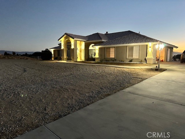 Detail Gallery Image 4 of 36 For 11604 Itoya Vista St, Apple Valley,  CA 92308 - 3 Beds | 2/1 Baths