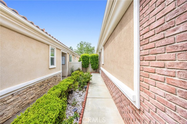 Detail Gallery Image 5 of 47 For 1729 Scottsdale Rd, Beaumont,  CA 92223 - 2 Beds | 2 Baths