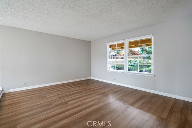 13527 Edgefield Street, Cerritos CA: https://media.crmls.org/medias/225083a1-4ba7-454a-8a52-095fcbad6528.jpg