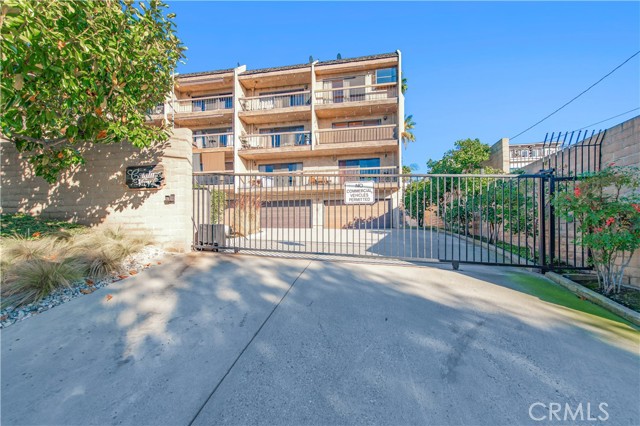 Detail Gallery Image 39 of 44 For 2240 N Legion Dr #217,  Signal Hill,  CA 90755 - 3 Beds | 2/1 Baths