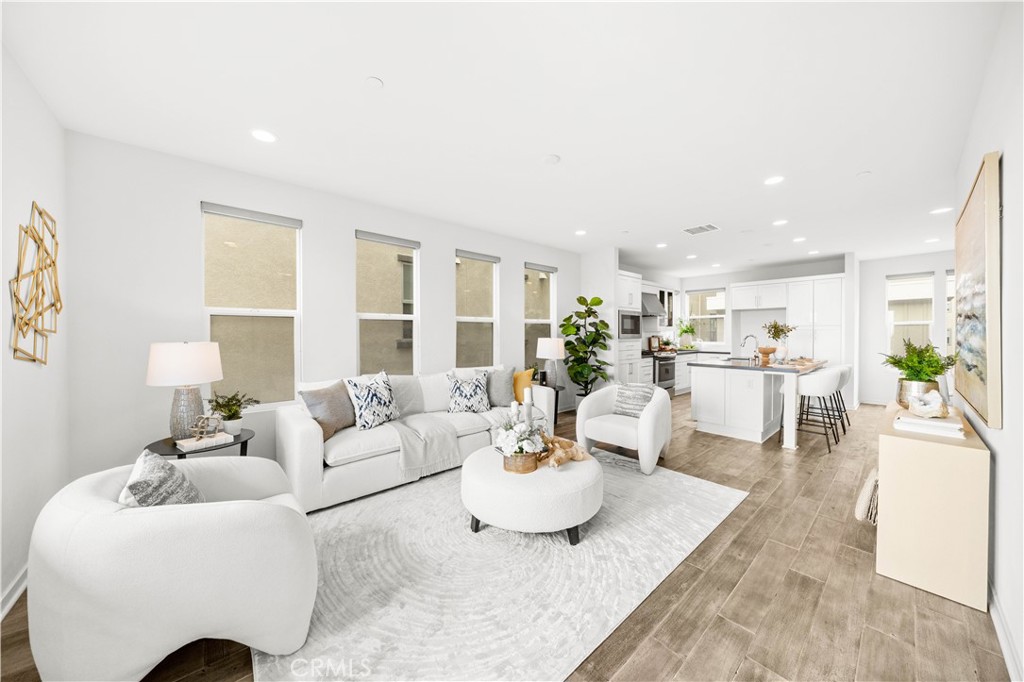 1607 SOMERTON DR