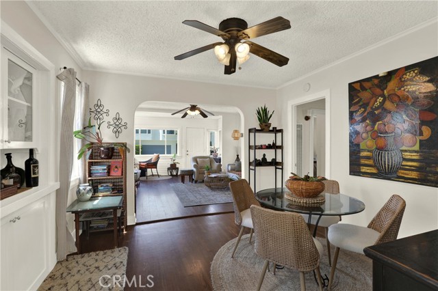 834 15th Street, Hermosa Beach CA: https://media.crmls.org/medias/2253ff3b-0ac8-45ac-b94b-b294c8b56819.jpg
