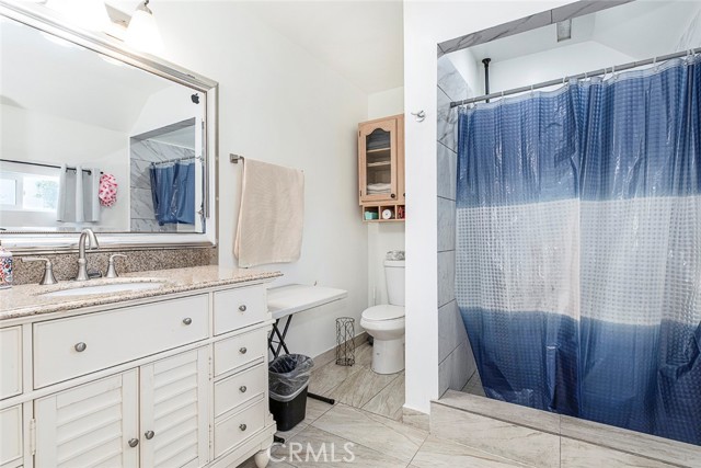 Detail Gallery Image 12 of 51 For 13427 Erwin St, Valley Glen,  CA 91401 - 3 Beds | 2 Baths