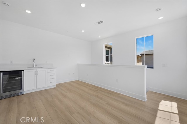 141 Dolores, Irvine CA: https://media.crmls.org/medias/2256ab95-aa4b-4ed2-99ba-b4f80a49a656.jpg