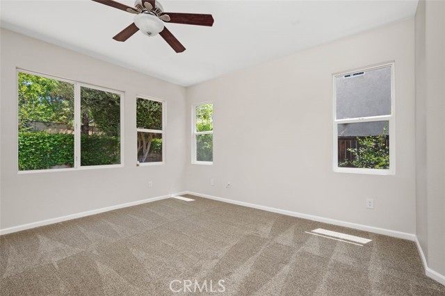 35051 Via Santa Catalina, Winchester CA: https://media.crmls.org/medias/2257c7ed-b9d3-4eb5-9b94-1532685b1b79.jpg