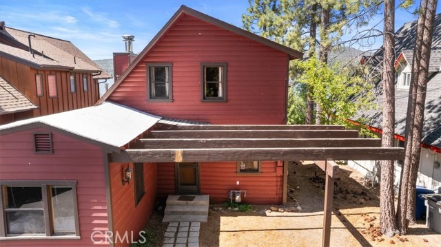 Detail Gallery Image 26 of 32 For 115 Lagunita Ln, Big Bear Lake,  CA 92315 - 4 Beds | 2 Baths