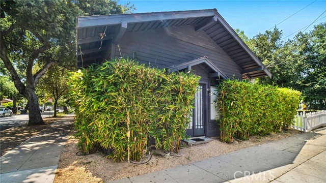 Detail Gallery Image 22 of 32 For 1135 N Summit Ave, Pasadena,  CA 91103 - 2 Beds | 1 Baths