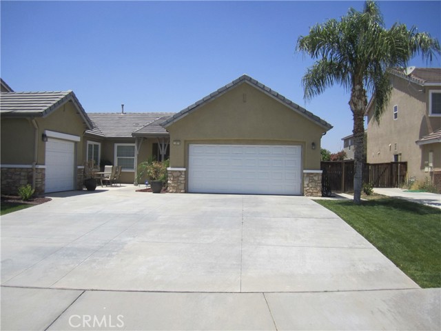 Detail Gallery Image 1 of 1 For 13919 Warhol Ct, Moreno Valley,  CA 92555 - 4 Beds | 2 Baths