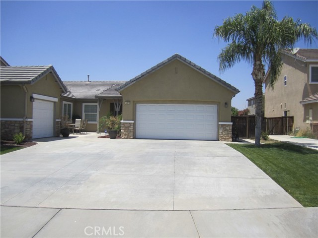 Detail Gallery Image 1 of 1 For 13919 Warhol Ct, Moreno Valley,  CA 92555 - 4 Beds | 2 Baths