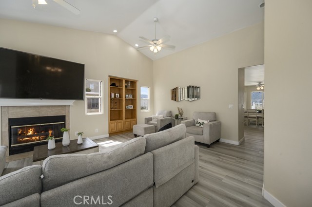 Detail Gallery Image 11 of 29 For 16495 Stevens Ave, Lake Elsinore,  CA 92530 - 3 Beds | 2/1 Baths