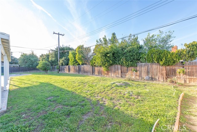 Detail Gallery Image 30 of 36 For 5651 Magnolia Ave, Rialto,  CA 92377 - 3 Beds | 2 Baths