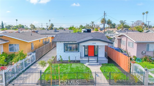 Detail Gallery Image 1 of 40 For 1548 W 66th St, Los Angeles,  CA 90047 - 2 Beds | 2 Baths