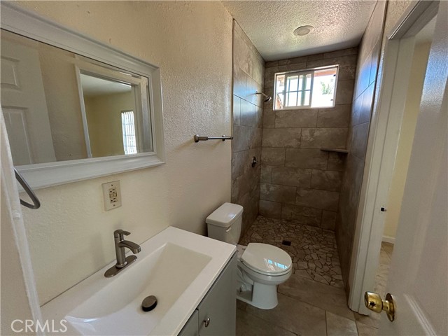 Detail Gallery Image 7 of 23 For 14172 Arrow Rte., Fontana,  CA 92335 - 2 Beds | 2 Baths