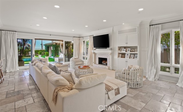 Detail Gallery Image 15 of 52 For 6 Windemere Ct, Newport Coast,  CA 92657 - 5 Beds | 4/1 Baths