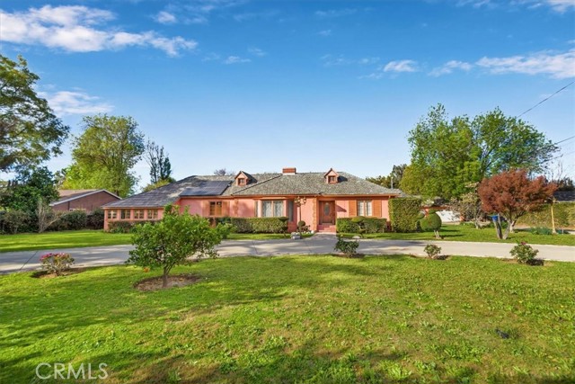 Detail Gallery Image 2 of 56 For 8547 Amestoy, –,  CA 91325 - 5 Beds | 4 Baths