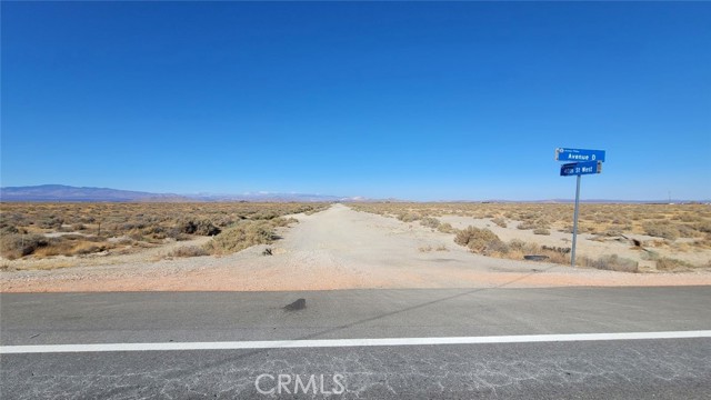 0 Ave C11 & 40th St W, Lancaster CA: https://media.crmls.org/medias/225c3d7a-06a8-4a83-a29e-8ff5e185cb3f.jpg