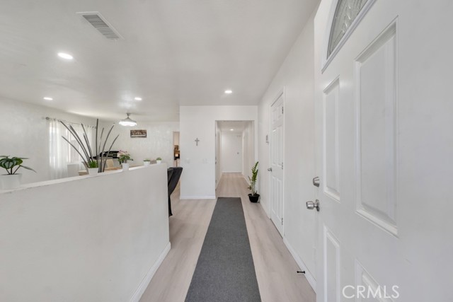 Detail Gallery Image 23 of 61 For 7701 Baird Ave, Reseda,  CA 91335 - – Beds | – Baths