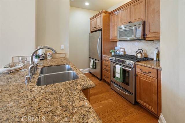 Detail Gallery Image 6 of 41 For 901 Deep Valley Dr #213,  Rolling Hills Estates,  CA 90274 - 1 Beds | 1 Baths