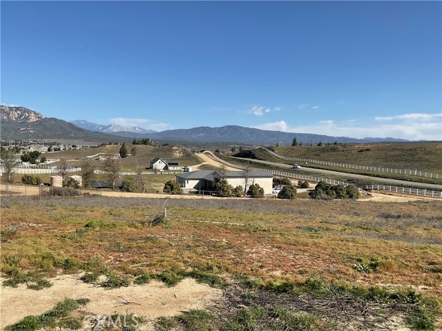 Detail Gallery Image 3 of 19 For 49215 Meadowview, Aguanga,  CA 92536 - 3 Beds | 2 Baths