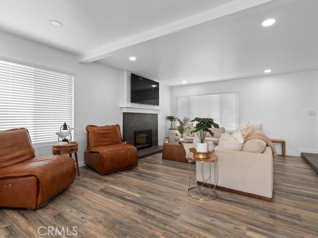 Detail Gallery Image 13 of 62 For 1914 Radford St, Oceanside,  CA 92056 - 4 Beds | 2/1 Baths