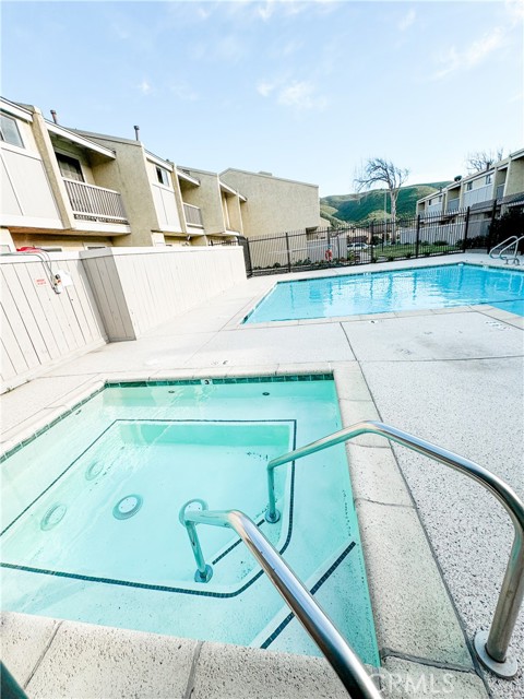 Detail Gallery Image 13 of 20 For 1309 W Cypress Ave #D9,  Lompoc,  CA 93436 - 2 Beds | 1/1 Baths