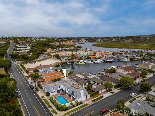 508 Evening Star Lane, Newport Beach CA: https://media.crmls.org/medias/225ed470-8aed-41c5-be64-d1e26db544af.jpg