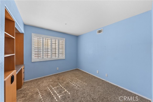 Detail Gallery Image 18 of 32 For 7831 Aberdeen Ln, Highland,  CA 92346 - 4 Beds | 2/1 Baths