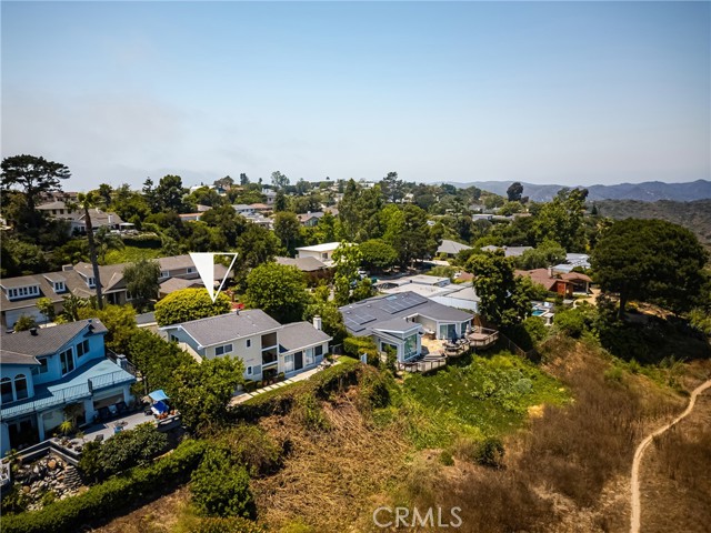 Detail Gallery Image 2 of 42 For 3058 Nestall Rd, Laguna Beach,  CA 92651 - 5 Beds | 2 Baths