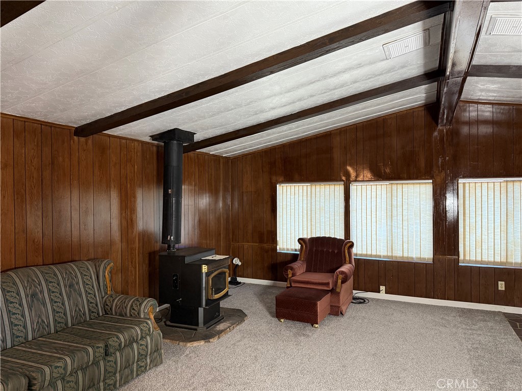 https://media.crmls.org/medias/22607f1f-b638-4900-a13b-4fea97d78c38.jpg?preset=X-Large