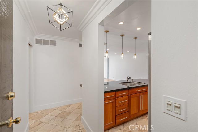 Detail Gallery Image 10 of 25 For 911 N Kings Rd #319,  West Hollywood,  CA 90069 - 1 Beds | 1 Baths