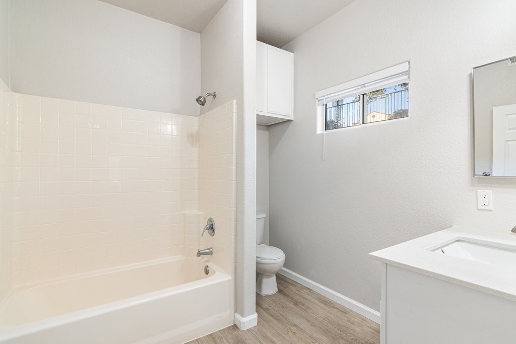 Detail Gallery Image 4 of 29 For 24909 Madison Ave #812,  Murrieta,  CA 92562 - 2 Beds | 2 Baths