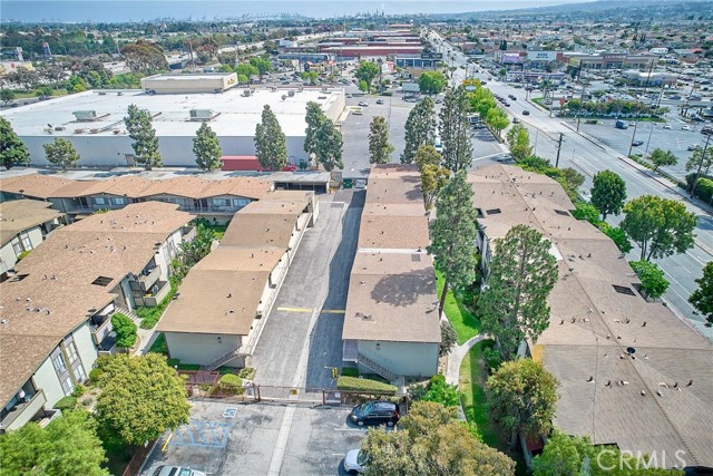 832 Coriander Drive, Torrance CA: https://media.crmls.org/medias/2262270c-e3c7-4bd2-a865-624f52703d71.jpg