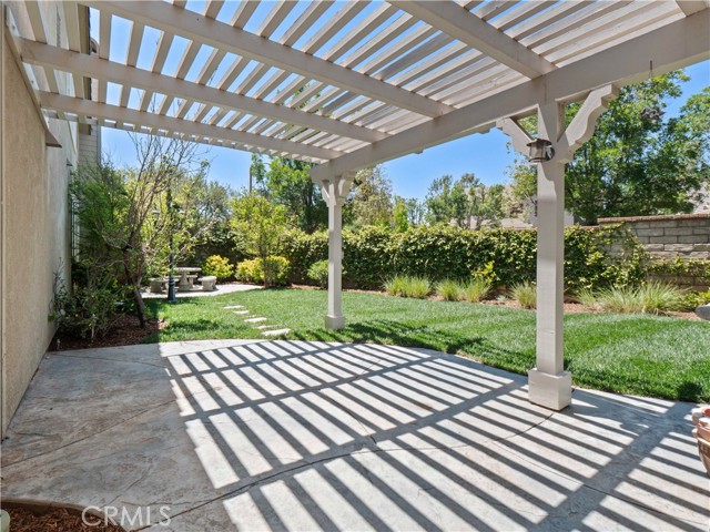 25679 Smoketree Lane, Valencia CA: https://media.crmls.org/medias/22623baa-03ee-4ece-a3ce-bd4867102f18.jpg