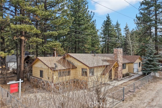 Detail Gallery Image 2 of 28 For 346 W North Shore Dr, Big Bear City,  CA 92314 - 3 Beds | 2 Baths