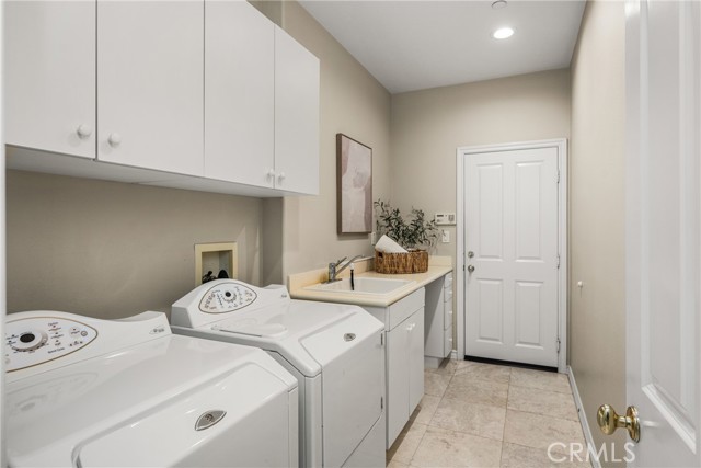 Detail Gallery Image 49 of 63 For 10533 Emerson Bend, Tustin,  CA 92782 - 4 Beds | 3/1 Baths